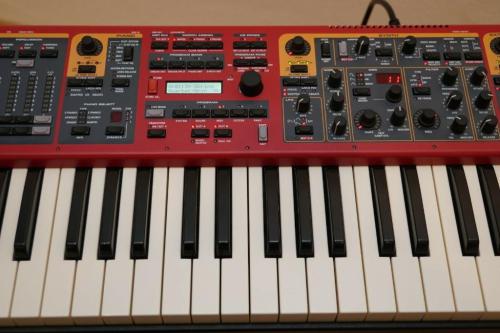 Clavia NORD Stage 2 EX Compact 73 Key Workstation in Genf - Bild 5