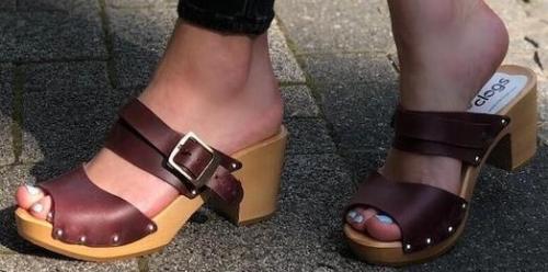Einer Frau gerne Ihre Füsse und /oder Ihre Schuhe Küssen (ofi) in Thun - Bild 10