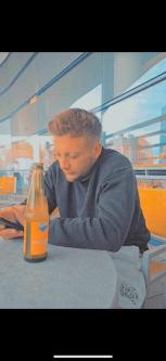Escort Boy für reife Männer oder paare in Buchs - Bild 2