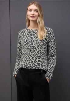 Flauschiges Shirt in Aarau - Bild 1