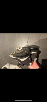 Für echte Liebhaber stark getragener Schuhe in Aarau - Bild 2