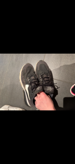 Für echte Liebhaber stark getragener Schuhe in Aarau - Bild 3