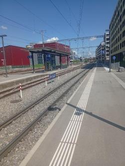 Füsse und Schuhe einer sie lecken in Luzern - Bild 1