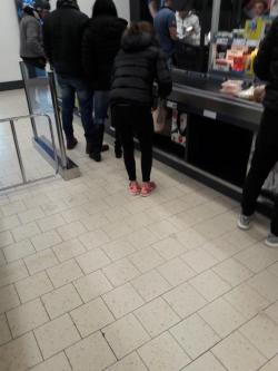 Fussfetisch Girls gesucht! in Spiez - Bild 6
