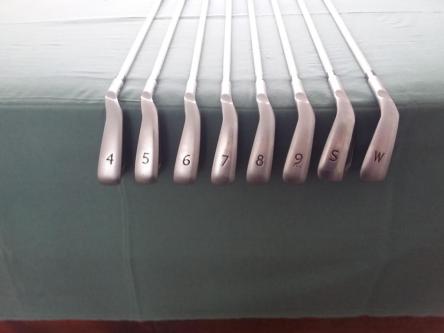 GOLF PING G 400 Eisen Rechthand 8 Stück,4er-9er,W 18gr,S 11gr in Basel - Bild 1