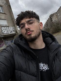 Gemeinsam ankommen Bodenständiger Single (20) sucht charmante T in Aarau - Bild 1