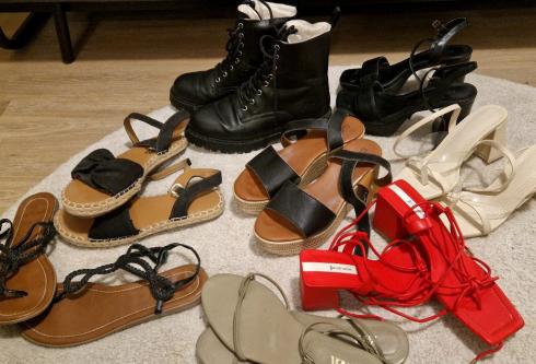 Getragene Schuhe einer Studentin aus Zürich in Küsnacht - Bild 2