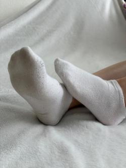 Getragene Socken zu verkaufen in Bern - Bild 3