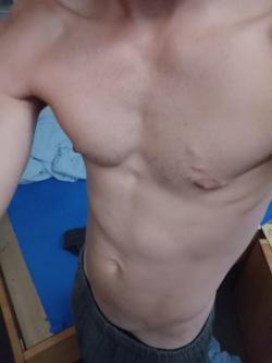 Hey ich M 25 und blond suche zahlsklaven,Fetische,Feet job,massa in Bern - Bild 3