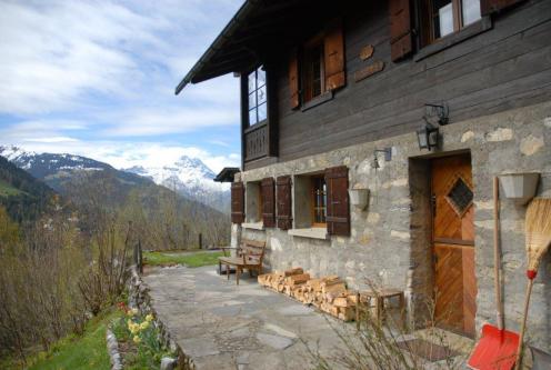 House for Sale in Villars, Vaud, Ref# 2131540 in Villars-sur-Glâne - Bild 1