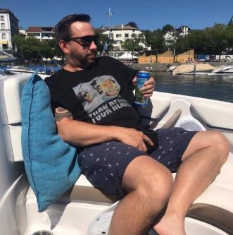 Ich beisse nicht, ausser ihr wollt es so.also einfach schreiben in Stäfa - Bild 1