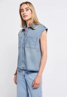 Jeansbluse im Bleached-Look in St. Gallen - Bild 1