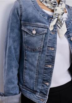 Jeansjacke mit Rundhals und Knopfleiste in Thun - Bild 1