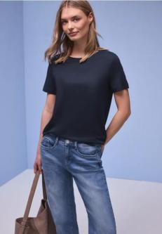 Kurzarm Longshirt mit Rundhals in Zürich - Bild 1