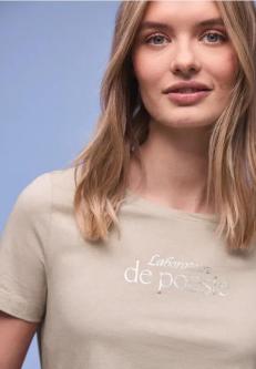 Kurzarm Shirt mit Folien-Wording in St. Gallen - Bild 1
