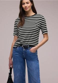 Kurzarm T-Shirt mit Streifenmuster in Willisau - Bild 1