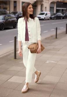 Langarm Overshirt mit Embroidery in St. Gallen - Bild 1