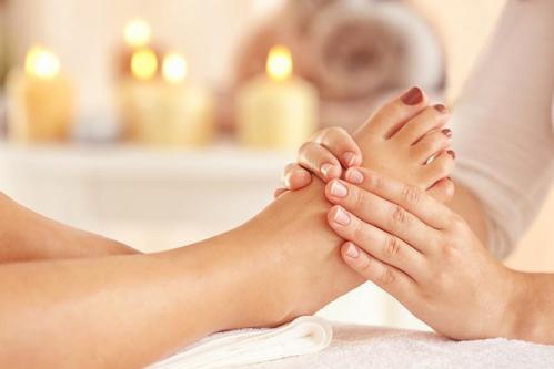 Lange Fussmassage in Baden - Bild 1
