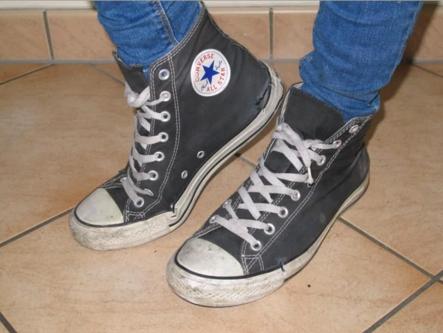 Liebhaberin von Converse Chucks gesucht in St. Gallen - Bild 1