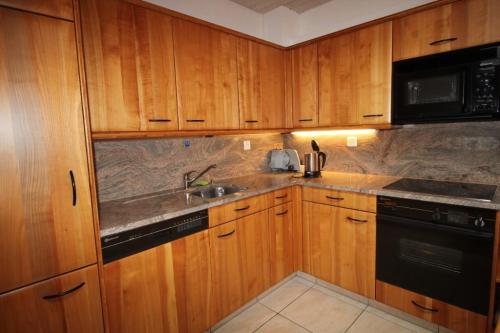 Luxus Chalet Leukerbad, ruhige exklusive Lage in Sierre - Bild 4