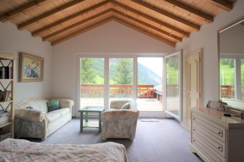 Luxus Chalet Leukerbad, ruhige exklusive Lage in Sierre - Bild 7