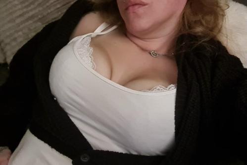 MILF mit geile Fotos und Videos in Bern - Bild 1