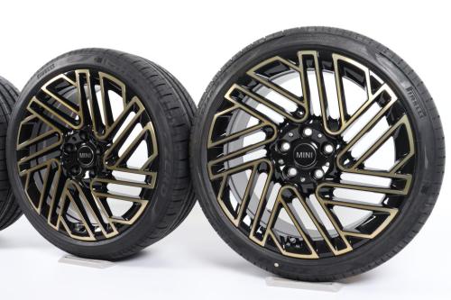 MINI Winterkompletträder F54 Clubman 18 Zoll Styling Untold … in Altdorf - Bild 1