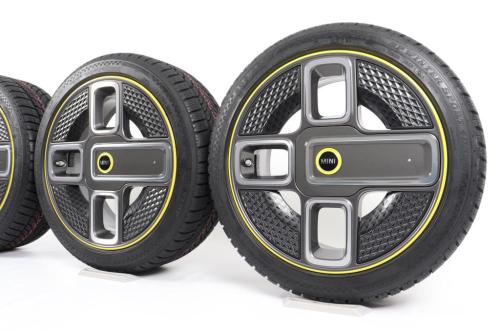 MINI Winterkompletträder F56 F55 F57 17 Zoll Styling … in Herisau - Bild 1