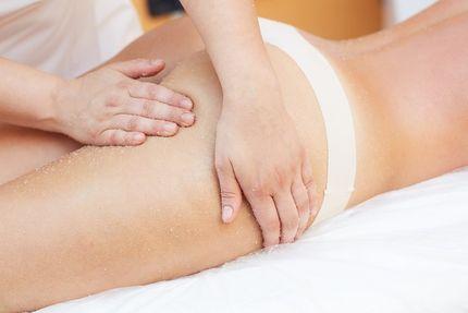 Massage für die Dame in Oberwil - Bild 1