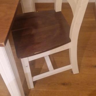 Massiver Holztisch 180 × 90 cm – zeitlos & stabil in Romanshorn - Bild 3