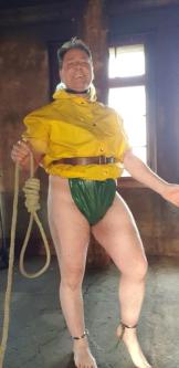 Mich in PVC, Plastikkleidung im Wald fesseln, strangulieren! in Ostermundigen - Bild 1