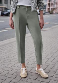 Mid Waist Slim Leg Chino im Casual Fit in St. Gallen - Bild 1