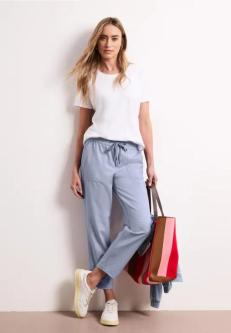 Mid Waist Slim Leg Hose mit Elastikbund in Wallisellen - Bild 1