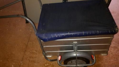 Mofa / Veloanhänger (Aluminiumkiste) Guter Zustand in Weinfelden - Bild 1