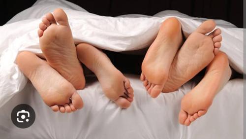 Paar Anfang 50 sucht eine Frau für ein Erotisches Rollenspiel in Schwyz - Bild 4