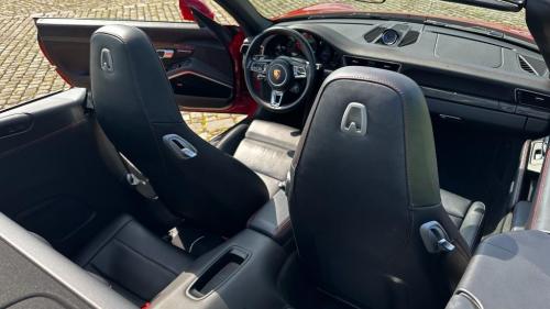 Porsche 911 Carrera 4 GTS Cabrio PDK – 450 PS – Topzustand in Zürich - Bild 5