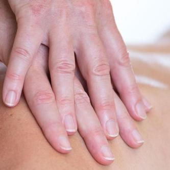 Professionelle Klassische Massage – Rücken, Nacken & Beine in Bern - Bild 1