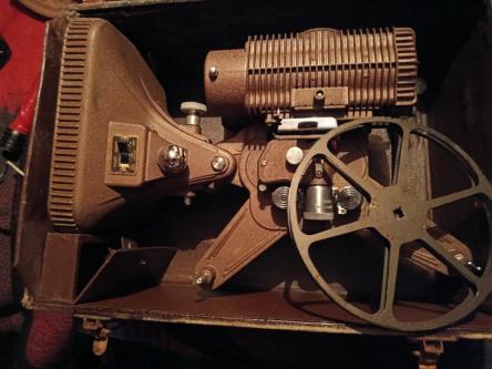 Proyector de peliculas63835224633219121