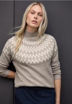 Pullover im Norweger-Look in Chur - Bild 1
