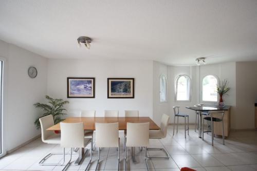 Residenz 5.5-02, Luxuriöse, 5.5 Zimmerwohnung mit Cheminée in Sierre - Bild 2
