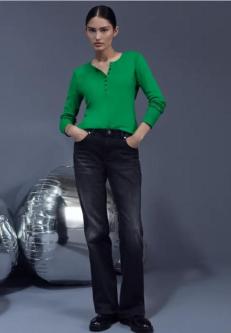 Rippshirt mit Knöpfen in Thun - Bild 1