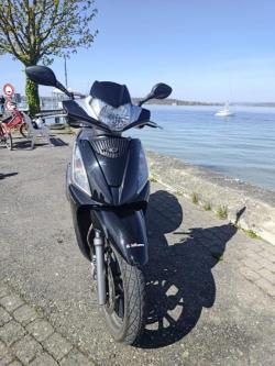 Roller KYMCO PEOPLE 300 GTi in Kreuzlingen - Bild 1