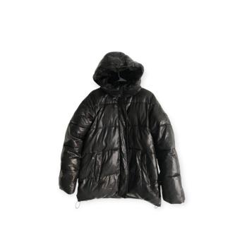 Second-hand Clothing63835219276163122