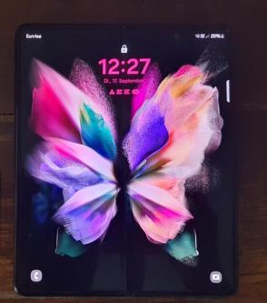 Samsung Galaxy Fold 5 nagelneu ungeöffnet in St. Gallen - Bild 1
