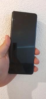 Samsung Galaxy Fold 5 nagelneu ungeöffnet in St. Gallen - Bild 3