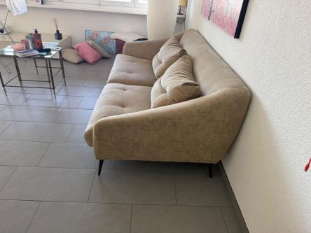 Schönes beiges Sofa zu verkaufen in Horgen in Horgen - Bild 1