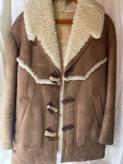 Se vende esta chamarra de piel de res63835216313089120