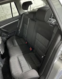 Skoda octavia .. in Buchs - Bild 11