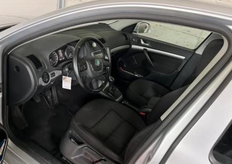 Skoda octavia .. in Buchs - Bild 7