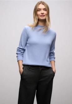 Softes Turtleneck Shirt in Oftringen - Bild 1